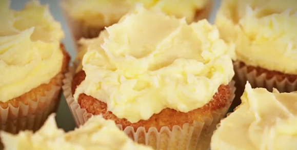 Vanilla Cupcakes with Buttercream Icing