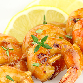 Juicy Barbecued Prawns with Dairygold and Lemon Sauce